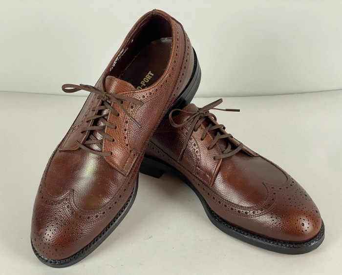 Vintage style mens dress shoes